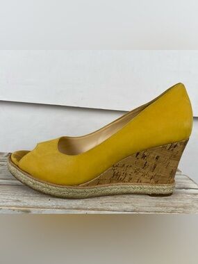 Cole Haan yellow nubuck leather Jocelyn OT peep-toe wedge shoes women’s size 8B